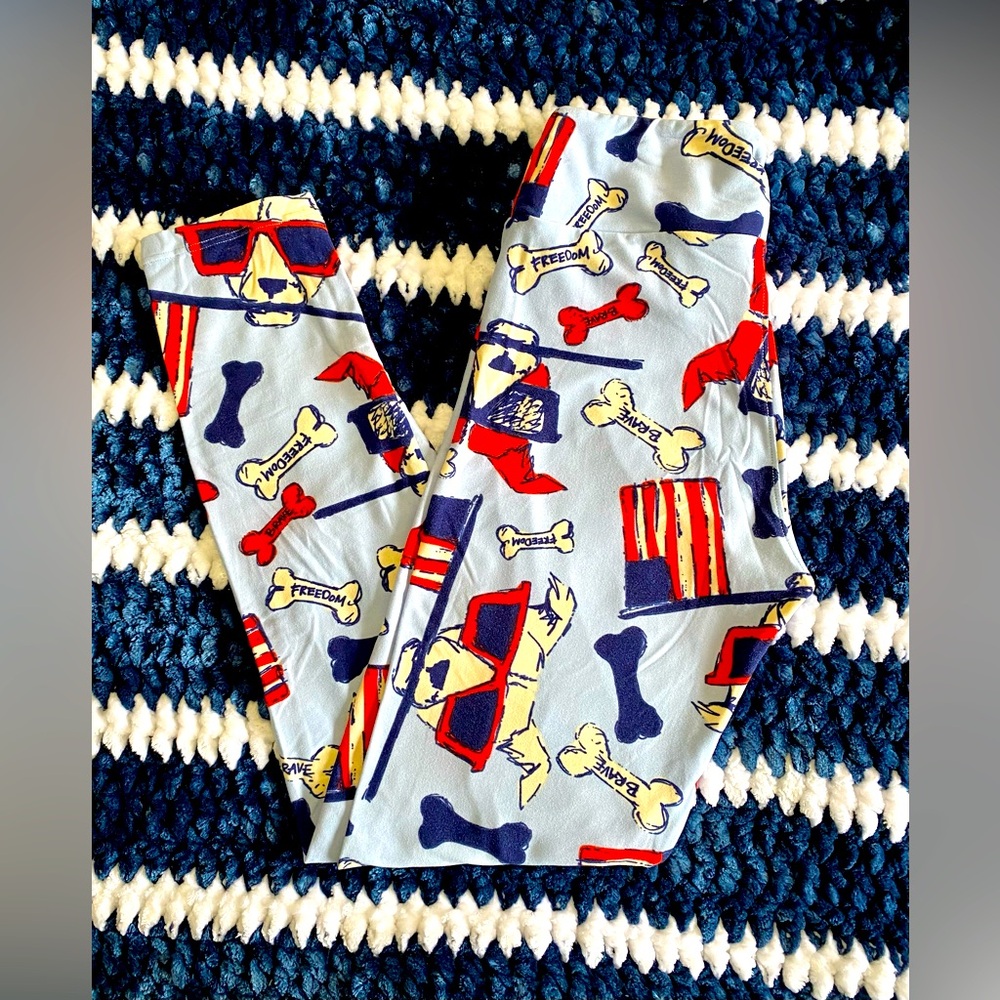 LuLaRoe OS Dog Patriotic Flag Leggings